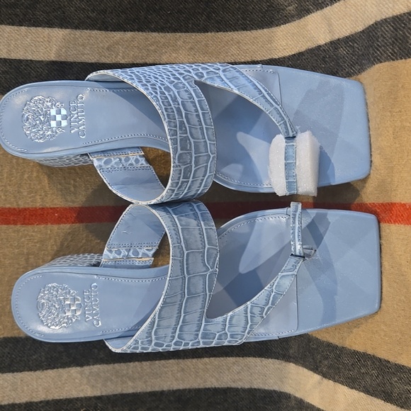 Vince Camuto Sasienda Blue Croc-Pattern Sandals Sz 11M NWOT - Picture 4 of 7